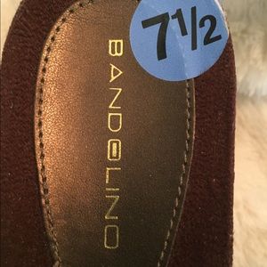 Bandolino Shoes - NWT Bandolino Wedge Slides Bandolino Shoes - NWT Bandolino Wedge Slides